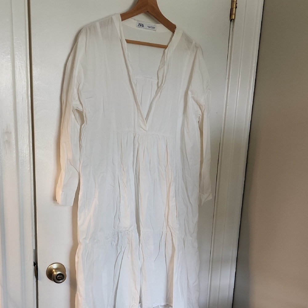 Zara Cream V-Neck Long Sleeve Dress